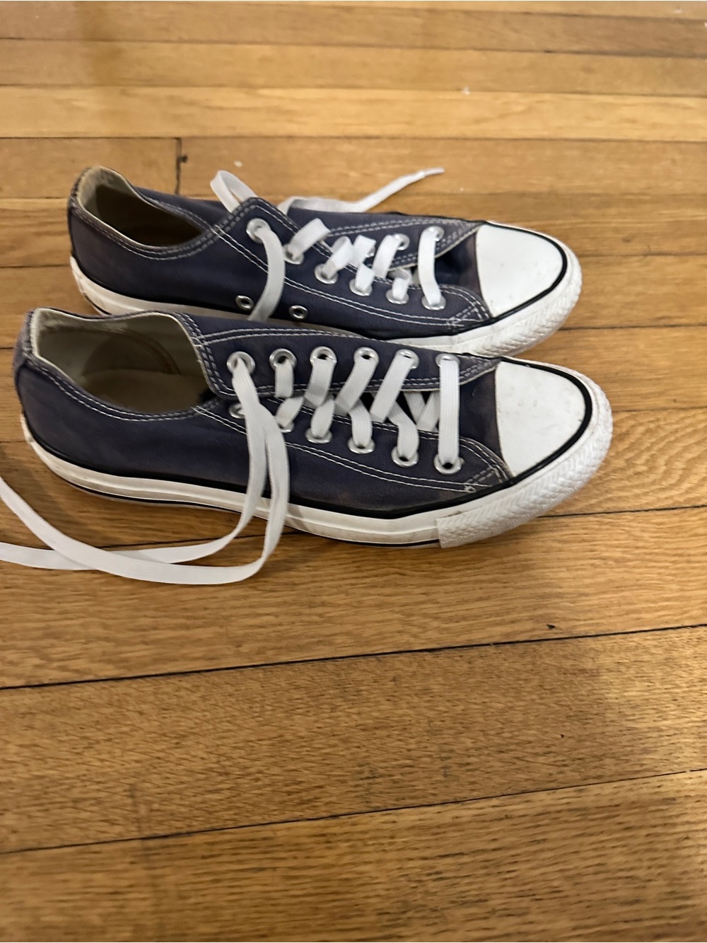 Converse Kids Low-Top Sneakers in Navy and White